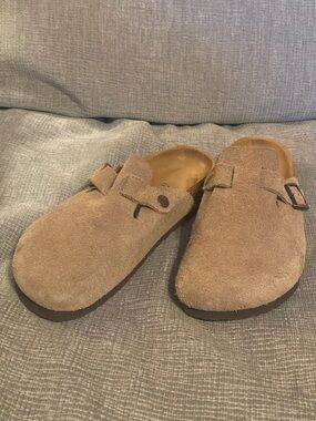 Birkenstock Betula Tan Suede Camel Mules Slip Ons Size 40 L9 M7